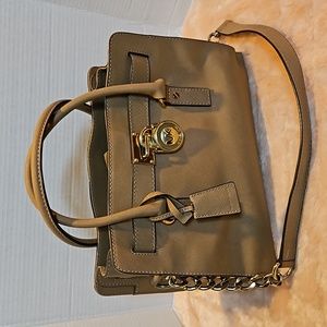 PREOWNED MICHAEL KORS PURSE